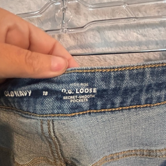 Old Navy Women’s Plus Jeans Size 18 Blue Mid Rise Straight Leg Stretch Denim - Picture 3 of 9